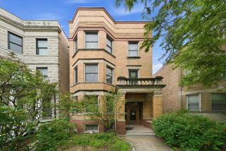 1341 W Eddy Street, Chicago, IL 60657
