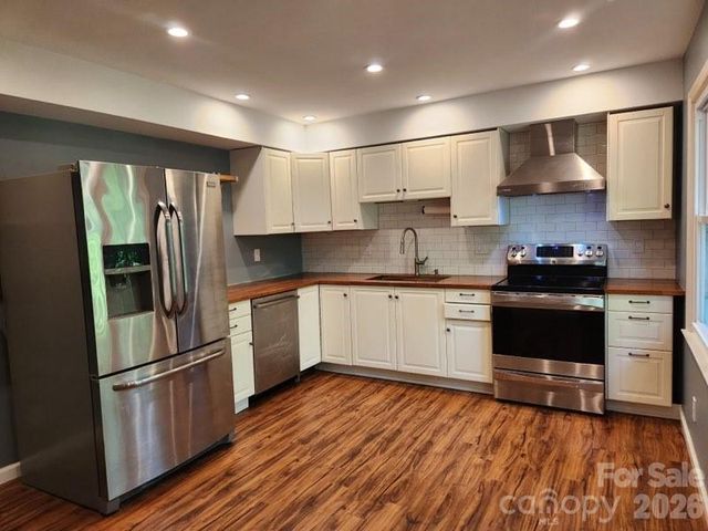 328 Swampfox Drive, Fort Mill, SC 29715