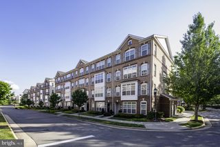 19261 HARLOW SQ, Leesburg, VA 20176