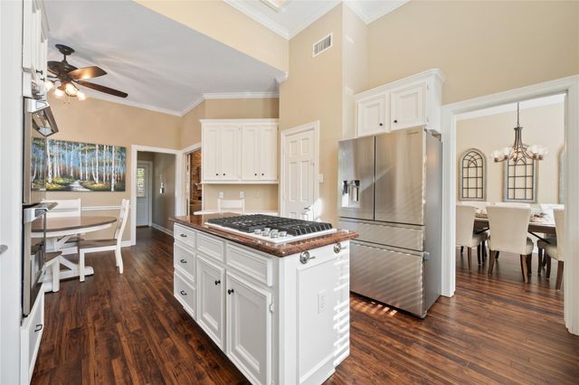 1807 Mountain Aspen Lane, Kingwood, TX 77345