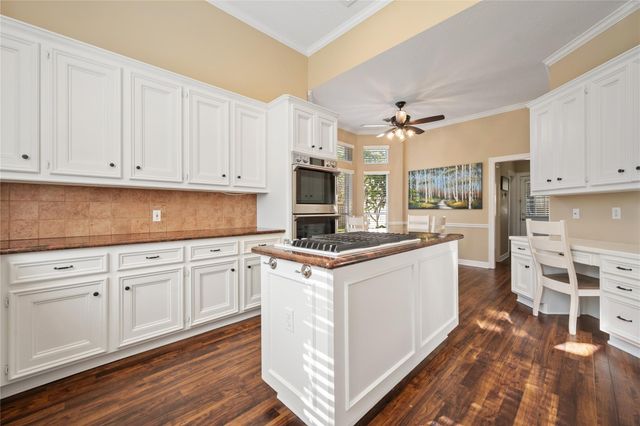 1807 Mountain Aspen Lane, Kingwood, TX 77345