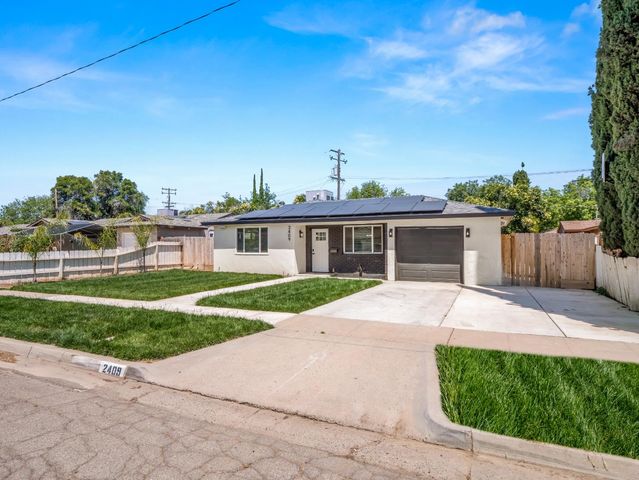 2409 E Holland Avenue, Fresno, CA 93726