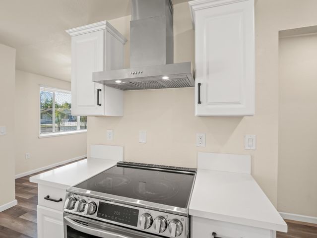 2409 E Holland Avenue, Fresno, CA 93726