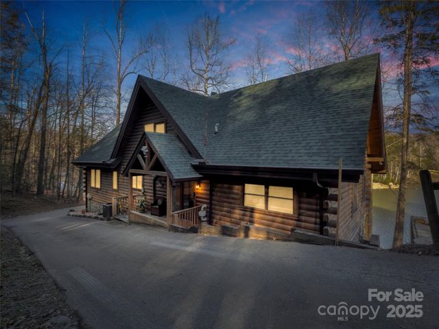 446 Rainbow Circle, Lake Lure, NC 28746