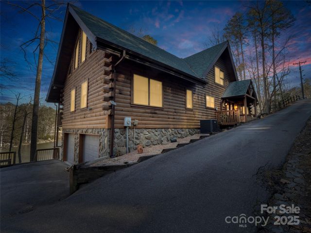 446 Rainbow Circle, Lake Lure, NC 28746