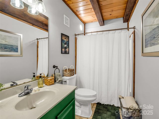 446 Rainbow Circle, Lake Lure, NC 28746