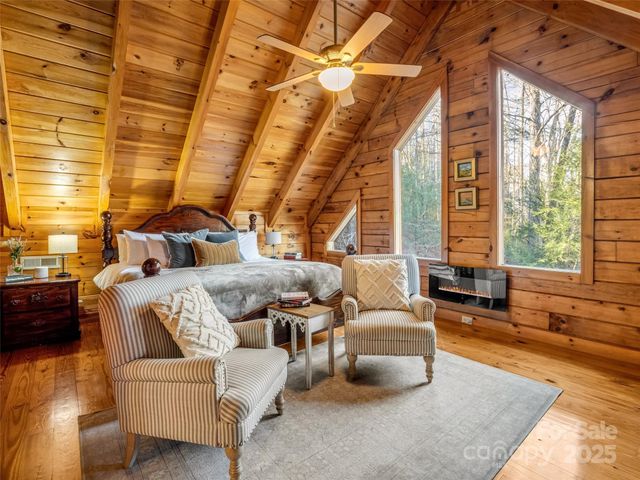 446 Rainbow Circle, Lake Lure, NC 28746