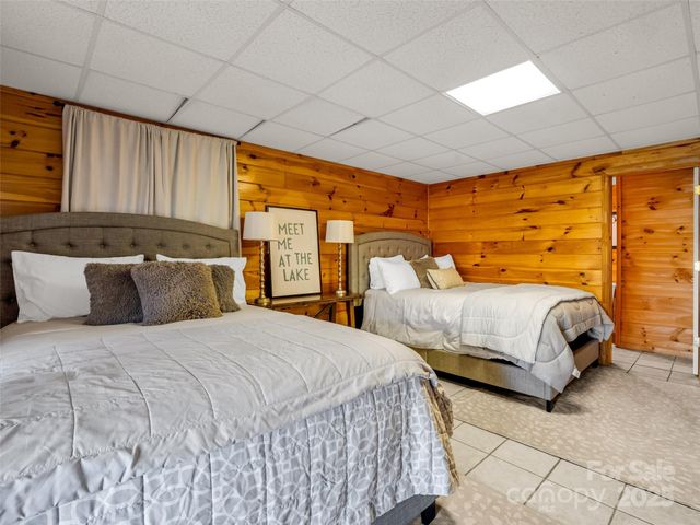 446 Rainbow Circle, Lake Lure, NC 28746