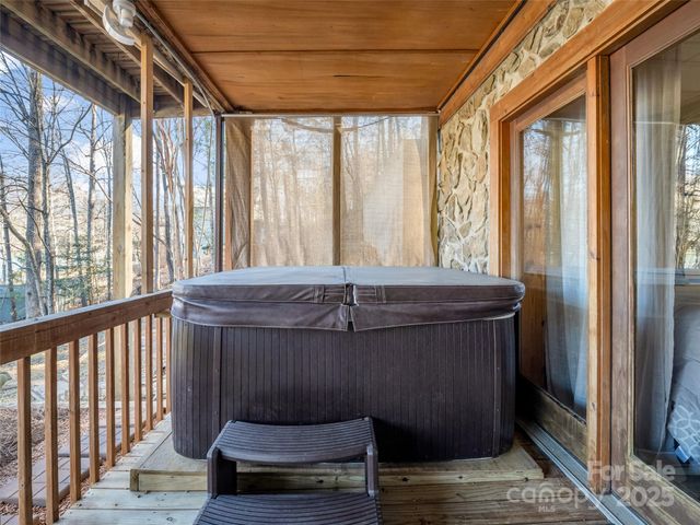 446 Rainbow Circle, Lake Lure, NC 28746