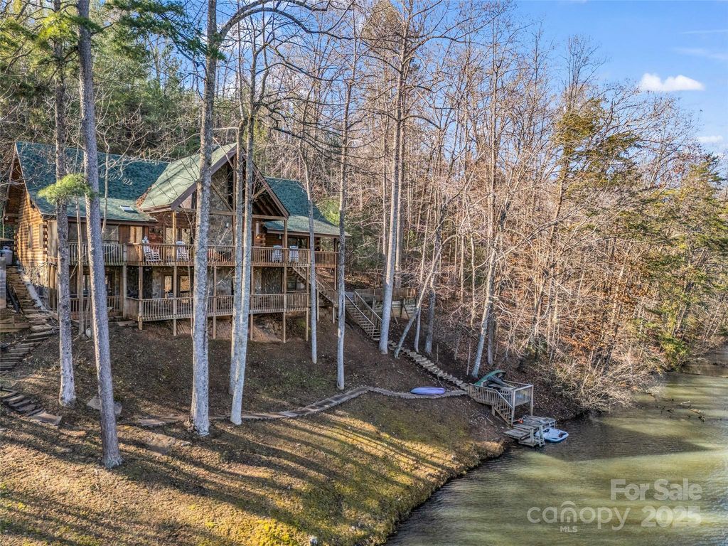 446 Rainbow Circle, Lake Lure, NC 28746