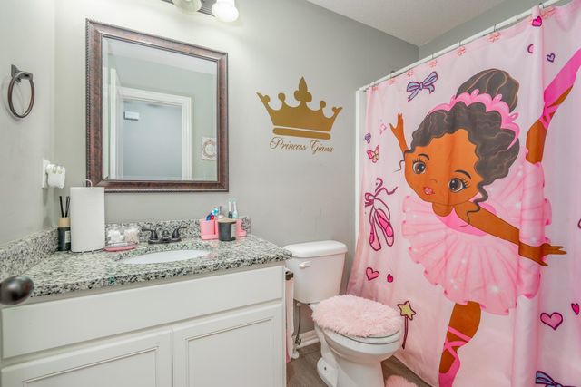 5326-5328 N Cypress St, Bel Aire, KS 67226