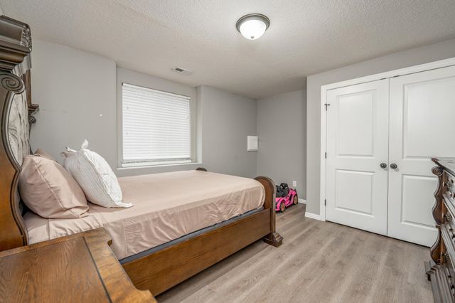 5326-5328 N Cypress St, Bel Aire, KS 67226