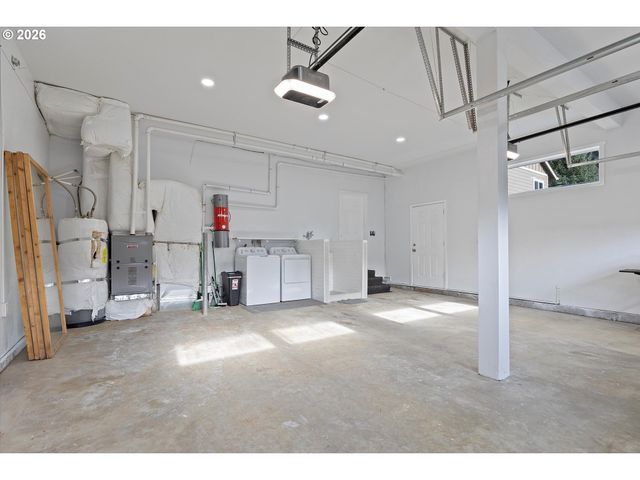 2013 Ne 58TH St, Lincoln City, OR 97367