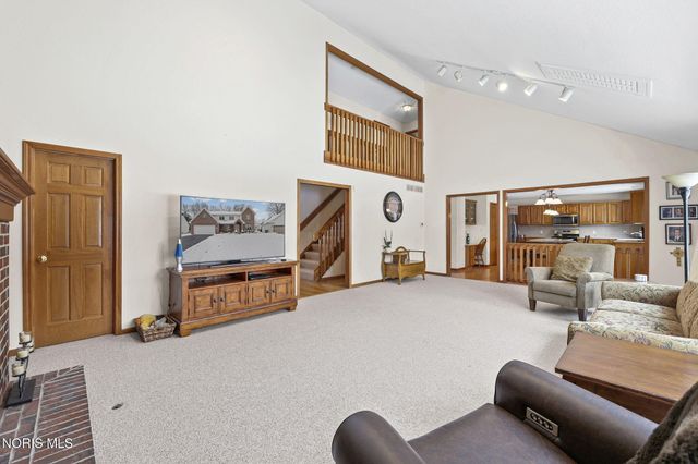 8937 Sycamore Trail, Sylvania, OH 43560
