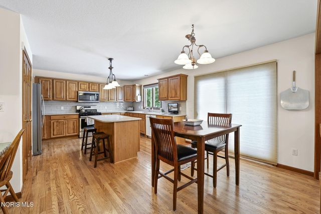 8937 Sycamore Trail, Sylvania, OH 43560