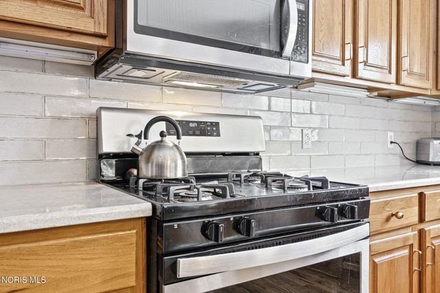 8937 Sycamore Trail, Sylvania, OH 43560