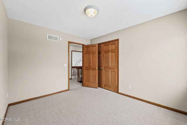 8937 Sycamore Trail, Sylvania, OH 43560