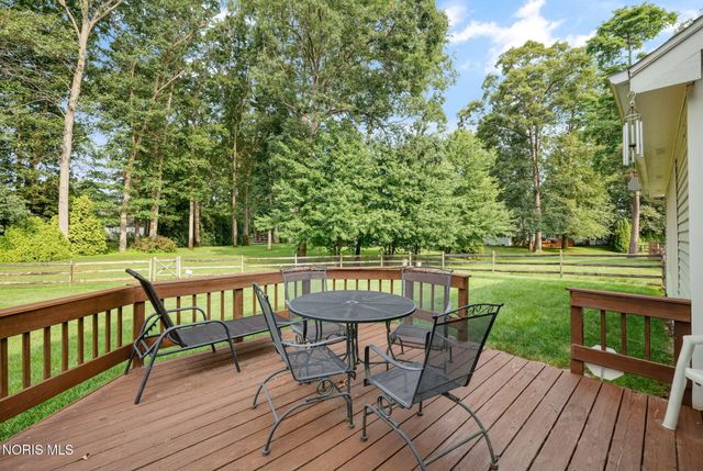 8937 Sycamore Trail, Sylvania, OH 43560