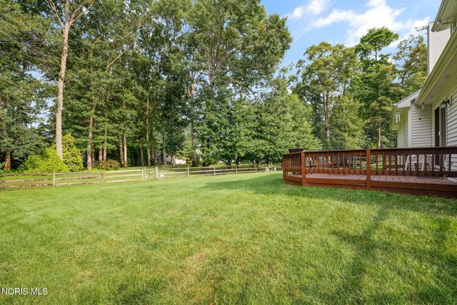 8937 Sycamore Trail, Sylvania, OH 43560