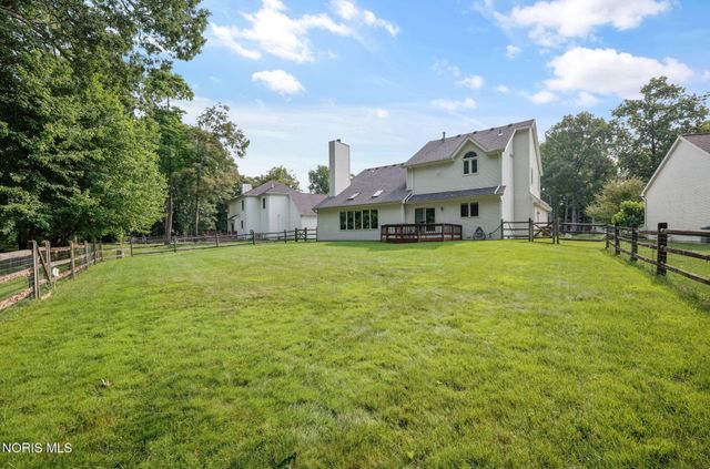 8937 Sycamore Trail, Sylvania, OH 43560