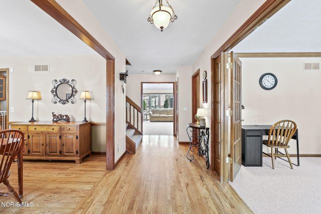 8937 Sycamore Trail, Sylvania, OH 43560