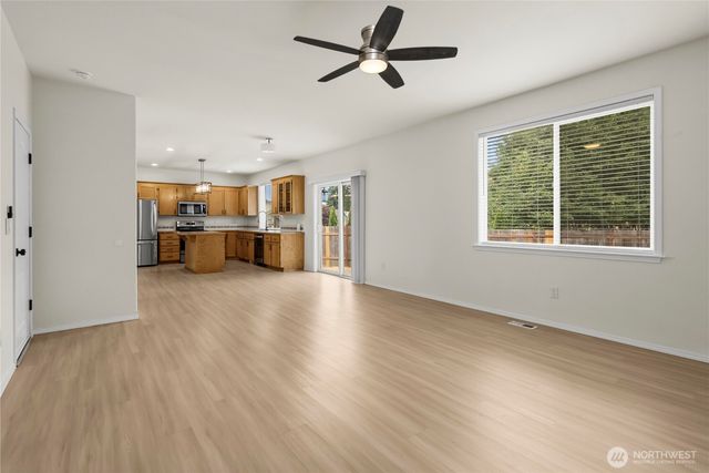 11117 132nd Street Ct E, Puyallup, WA 98374