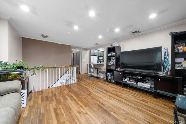 2501 Rose Place, Westbury, NY 11590