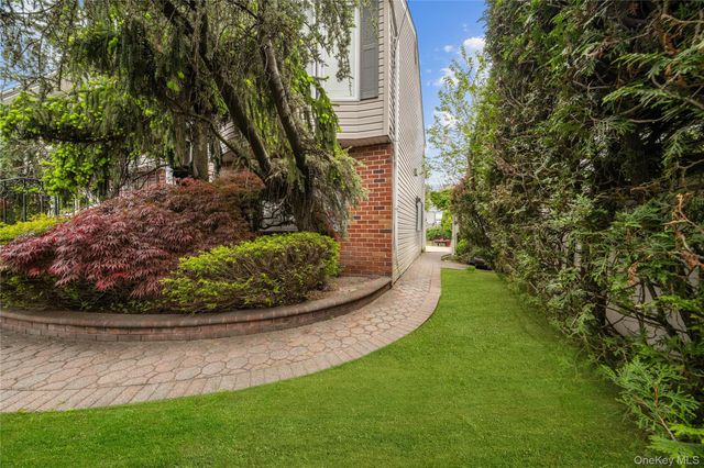2501 Rose Place, Westbury, NY 11590