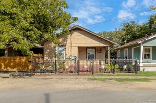 806 N Brazos St, San Antonio, TX 78207