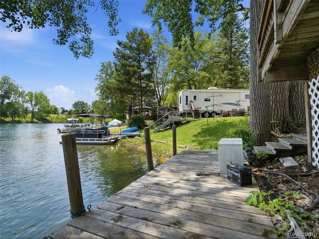 10001 Goodall Road 328, Durand, MI 48429