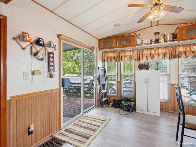 10001 Goodall Road 328, Durand, MI 48429