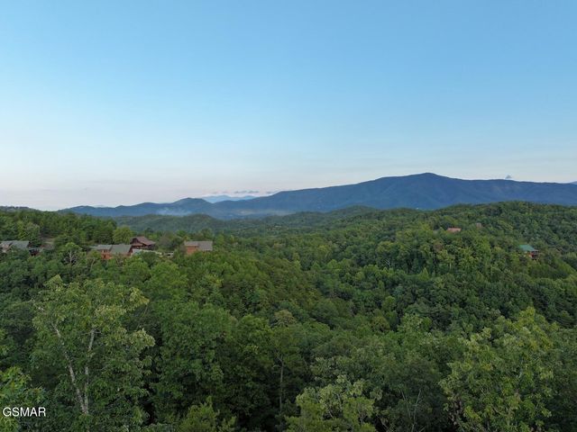 4420 Stackstone Road, Sevierville, TN 37862