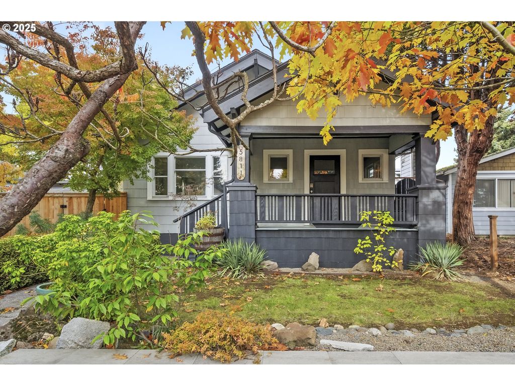 5811 Se LONG St, Portland, OR 97206