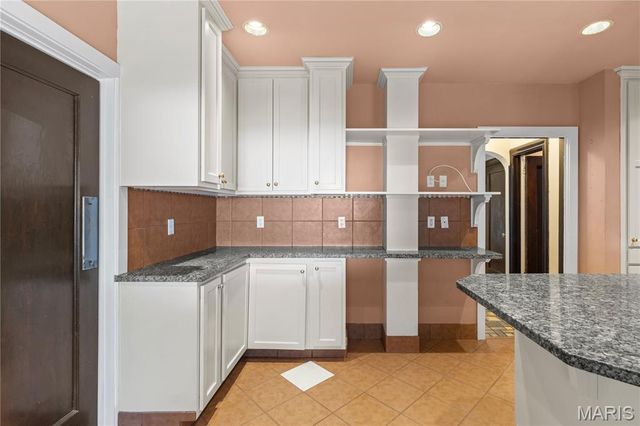 73 Arundel Place, Clayton, MO 63105