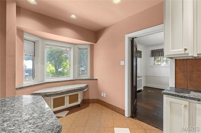73 Arundel Place, Clayton, MO 63105
