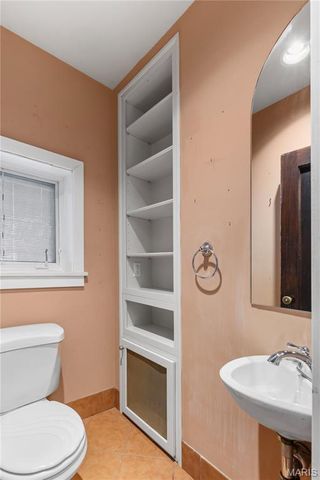 73 Arundel Place, Clayton, MO 63105