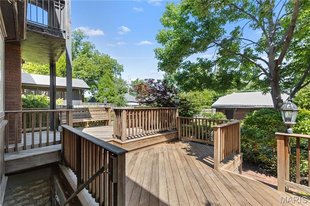 73 Arundel Place, Clayton, MO 63105