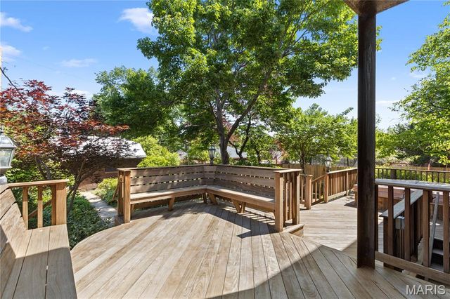 73 Arundel Place, Clayton, MO 63105