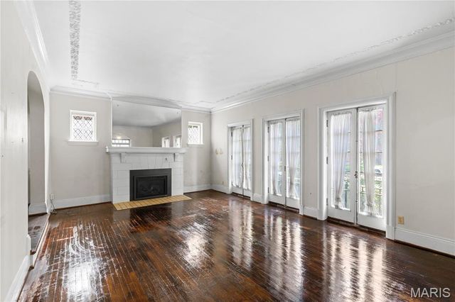 73 Arundel Place, Clayton, MO 63105
