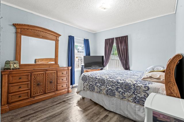 2811 Carlson Drive, Dallas, TX 75235