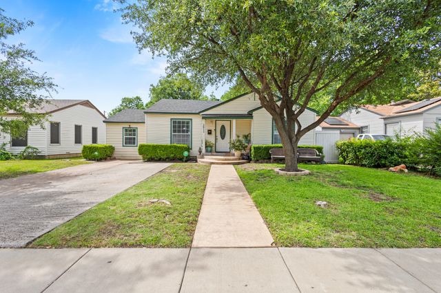 2811 Carlson Drive, Dallas, TX 75235