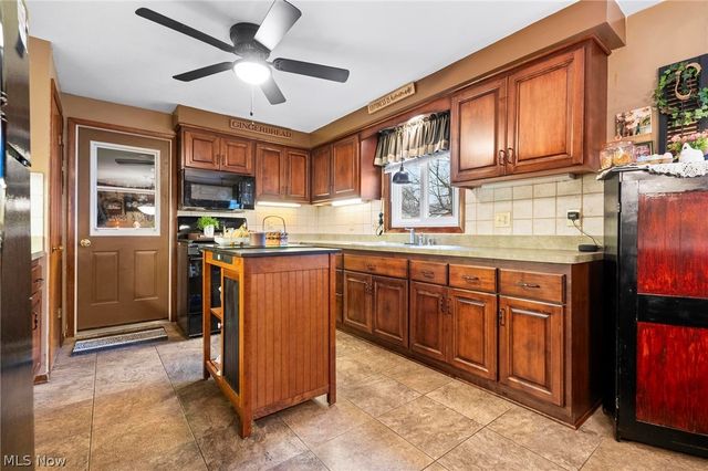 4401 Forest Hill Drive, Lorain, OH 44053