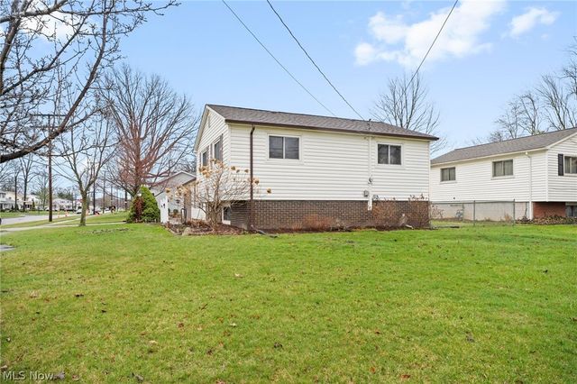 4401 Forest Hill Drive, Lorain, OH 44053