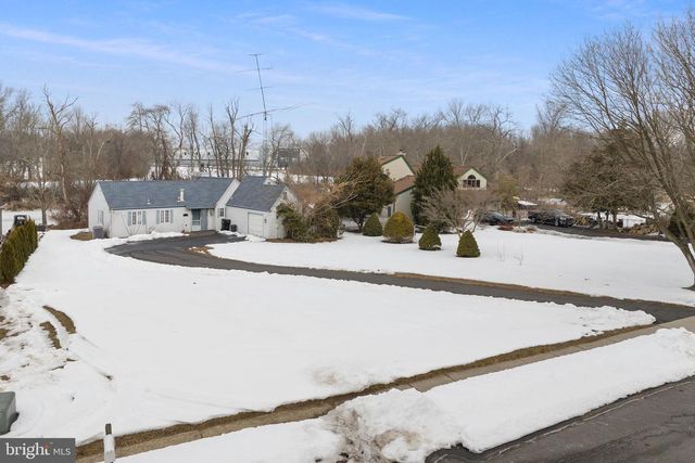 16 GREENFIELD DRIVE, Allentown, NJ 08501