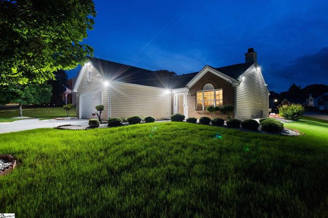 175 Bonnie Woods Drive, Greenville, SC 29605