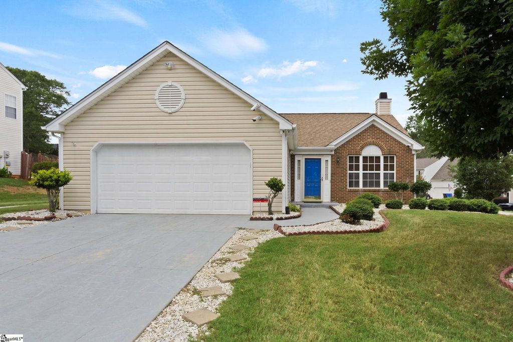 175 Bonnie Woods Drive, Greenville, SC 28605