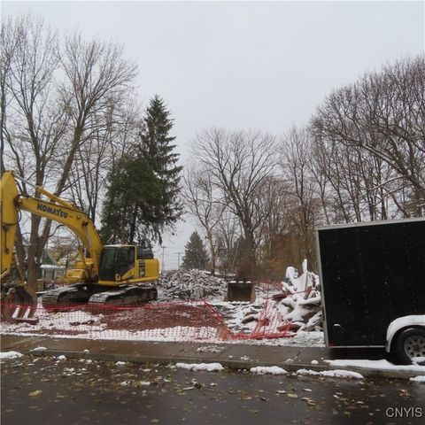 209 Lincoln Ave, Syracuse, NY 13204