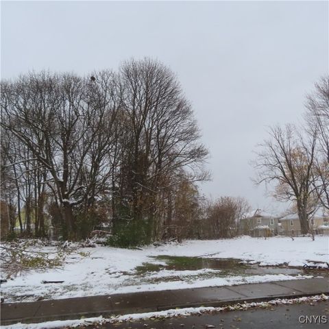 209 Lincoln Ave, Syracuse, NY 13204