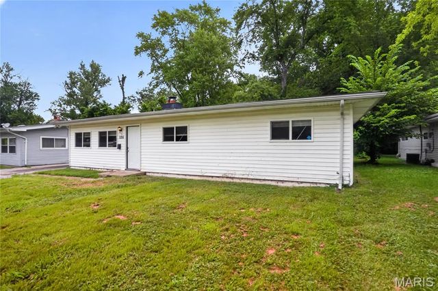 1126 Haley Avenue, St Louis, MO 63121