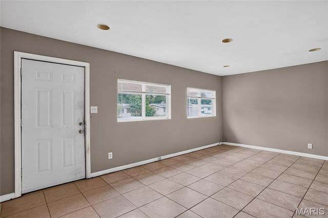 1126 Haley Avenue, St Louis, MO 63121